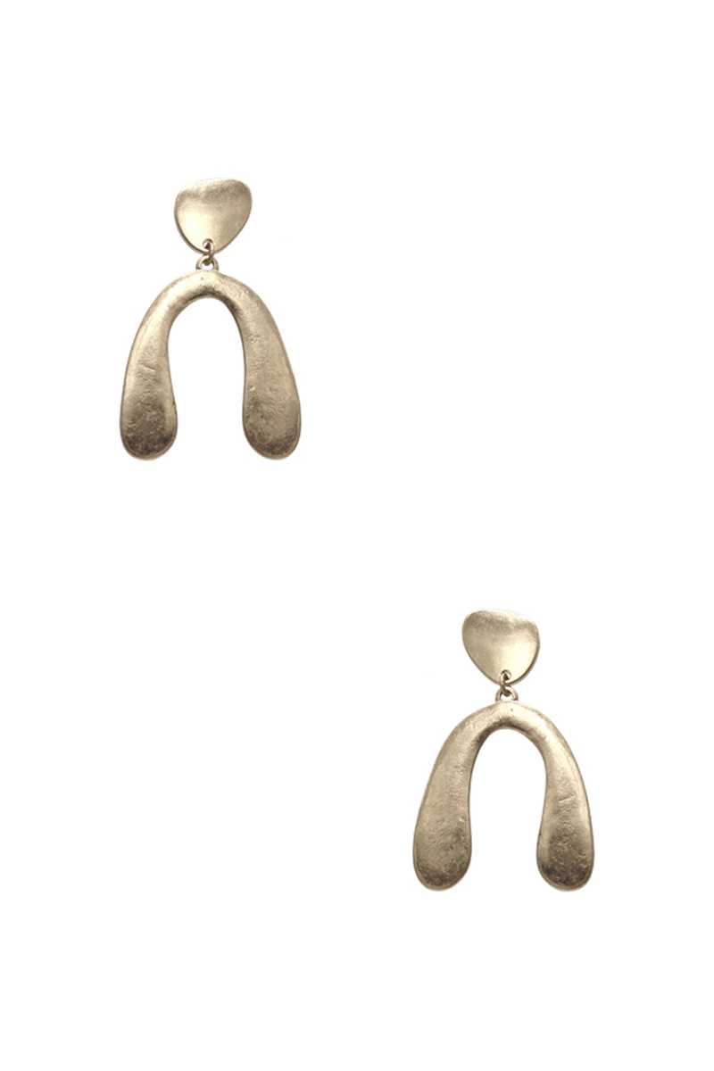 Metal U Dangle Earring