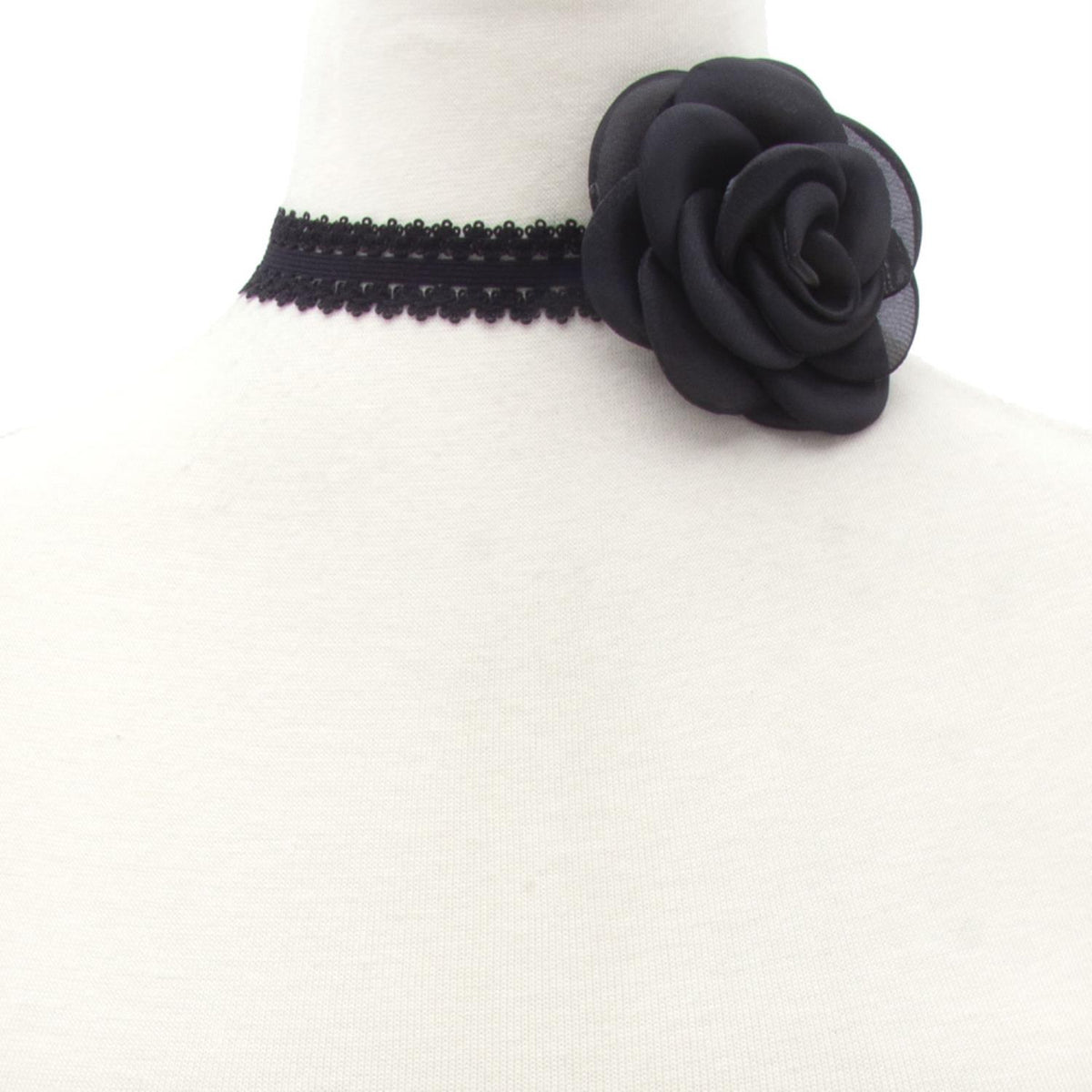 Flower Choker Necklace